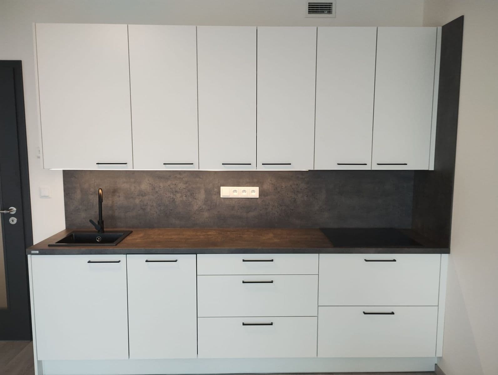 Studio flat to rent, 47 m², Poděbradská, Prague, Prague Studio flat to rent, 47 m², Poděbradská, Prague, Prague