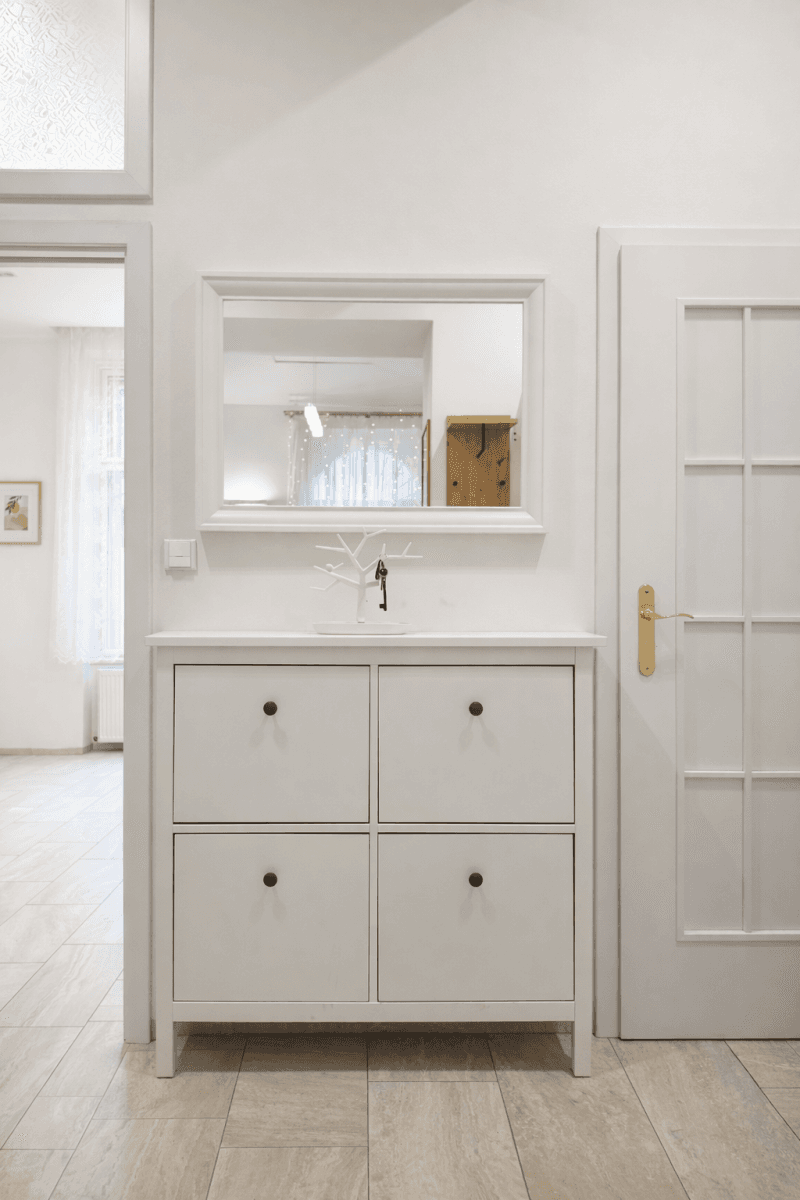 2 bedroom flat to rent, 56 m², Všehrdova, Prague, Prague 2 bedroom flat to rent, 56 m², Všehrdova, Prague, Prague