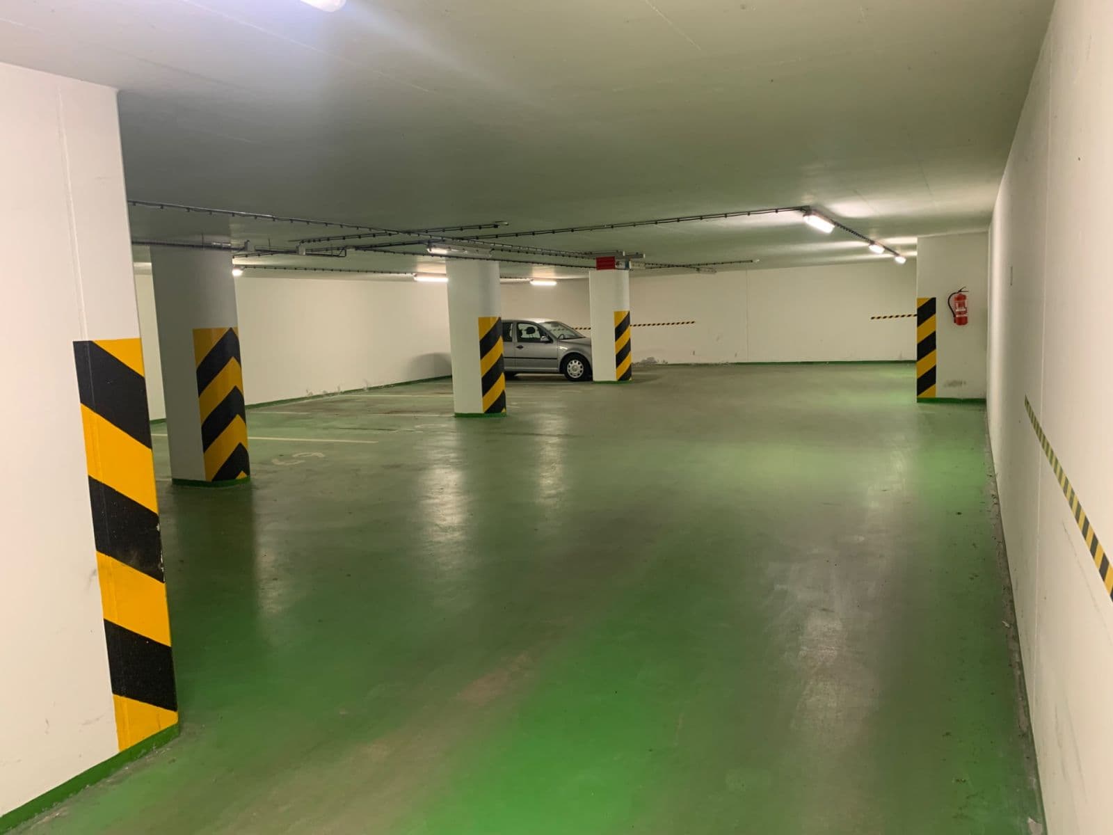 garage to rent, 15 m², Prague, Prague garage to rent, 15 m², Prague, Prague