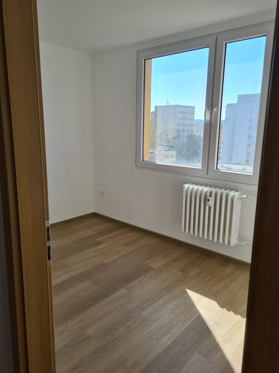 3 bedroom flat to rent, 56 m², M. Kudeříkové, Benešov, Středočeský Region 3 bedroom flat to rent, 56 m², M. Kudeříkové, Benešov, Středočeský Region