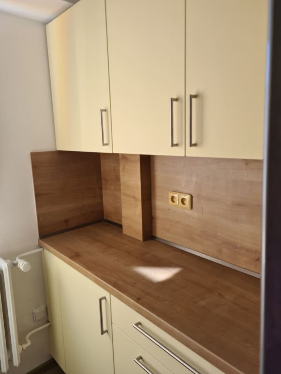 3 bedroom flat to rent, 56 m², M. Kudeříkové, Benešov, Středočeský Region 3 bedroom flat to rent, 56 m², M. Kudeříkové, Benešov, Středočeský Region