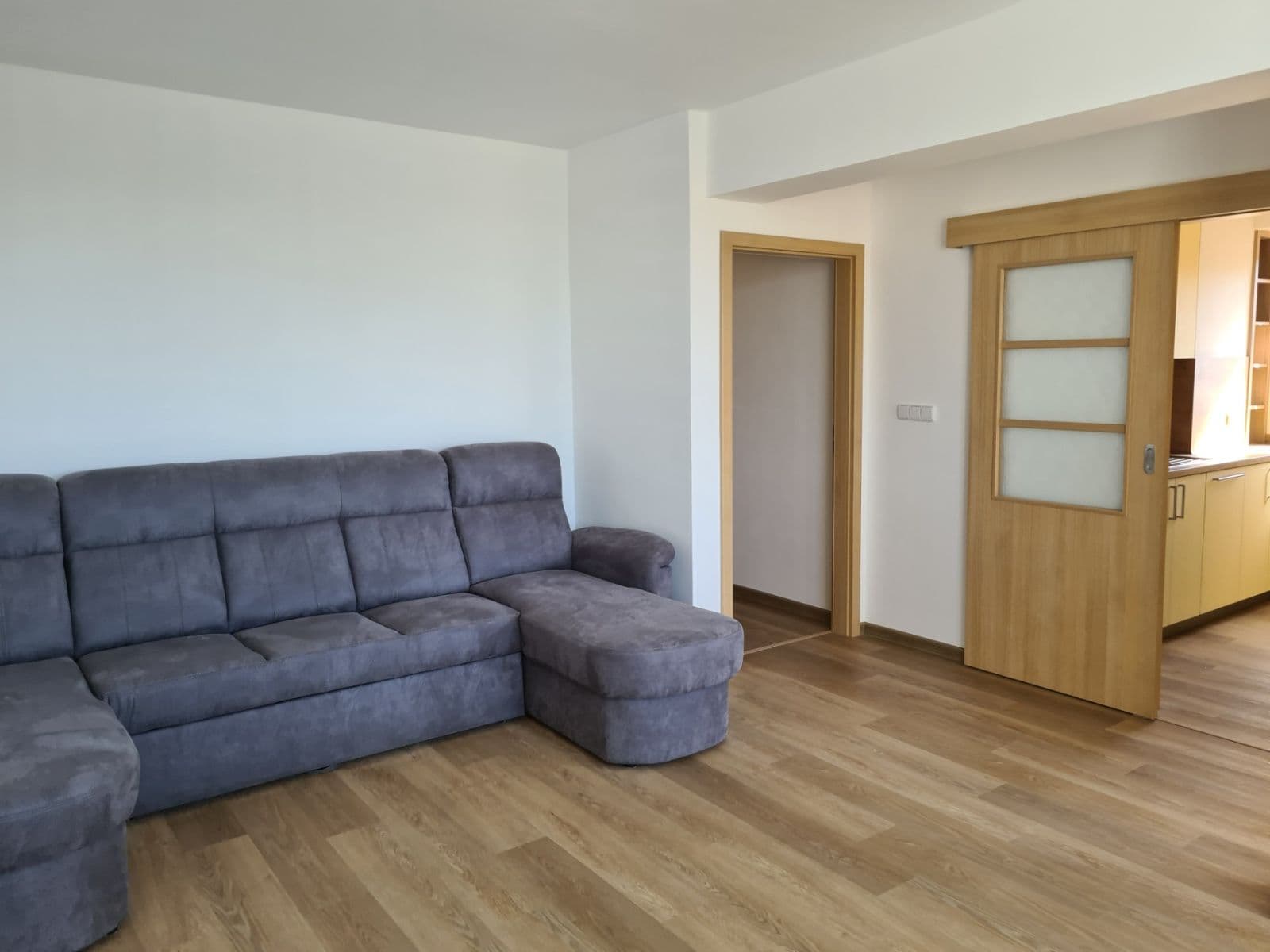 3 bedroom flat to rent, 56 m², M. Kudeříkové, Benešov, Středočeský Region 3 bedroom flat to rent, 56 m², M. Kudeříkové, Benešov, Středočeský Region