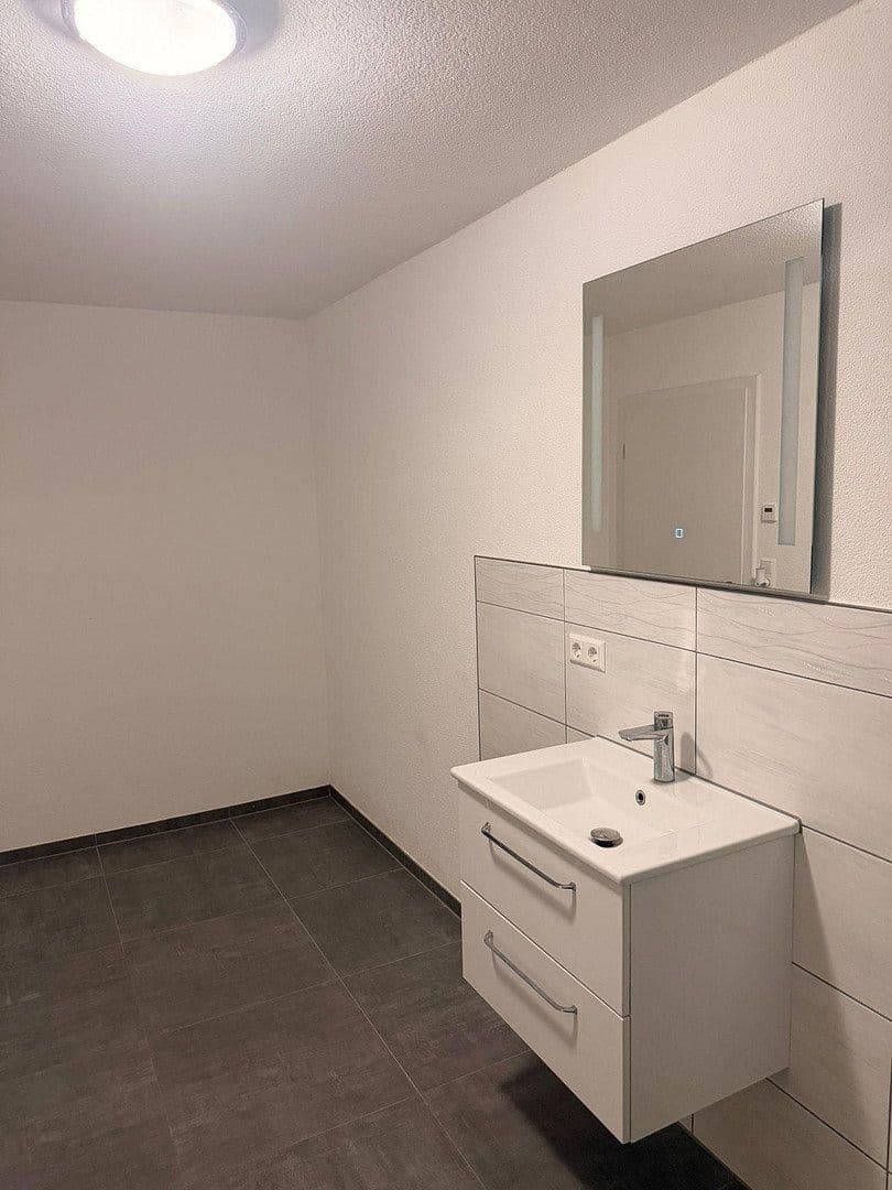 1 bedroom with open-plan kitchen flat to rent, 70 m², Amstetten, Baden-Württemberg 1 bedroom with open-plan kitchen flat to rent, 70 m², Amstetten, Baden-Württemberg