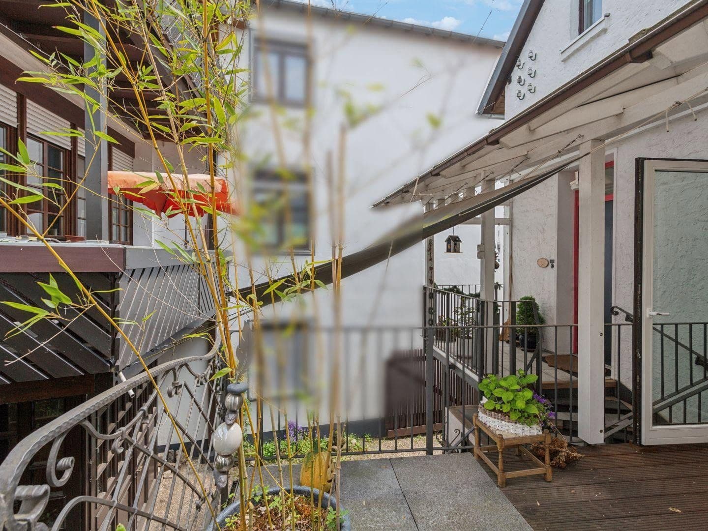 3 bedroom with open-plan kitchen flat to rent, 193 m², Neuwied, Rhineland-Palatinate 3 bedroom with open-plan kitchen flat to rent, 193 m², Neuwied, Rhineland-Palatinate