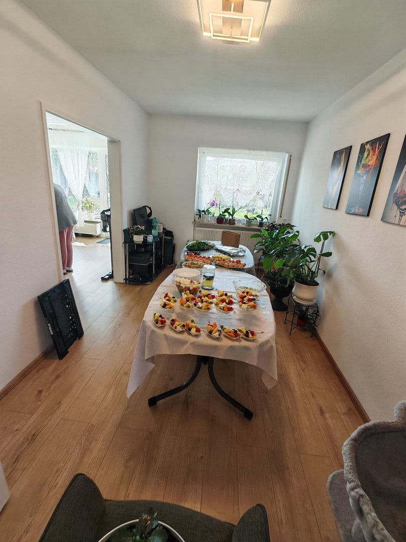 3 bedroom with open-plan kitchen flat to rent, 135 m², Heinrich-Weber-Str. 37, Heppenheim, Hesse 3 bedroom with open-plan kitchen flat to rent, 135 m², Heinrich-Weber-Str. 37, Heppenheim, Hesse