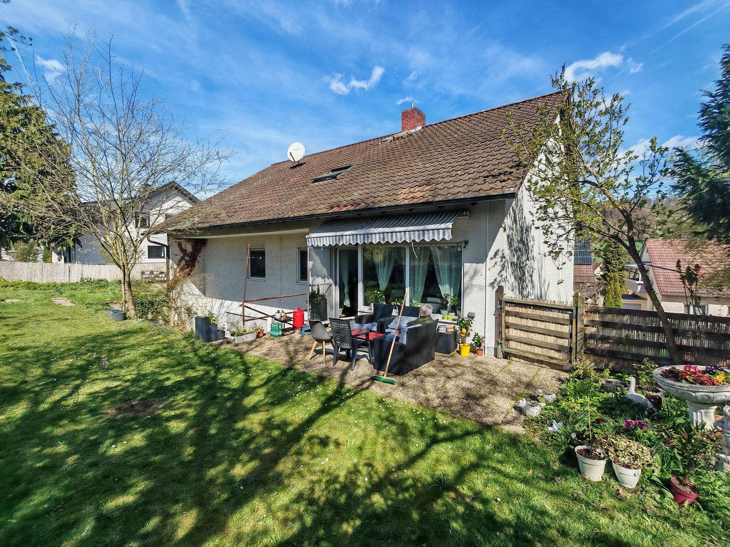 3 bedroom with open-plan kitchen flat to rent, 135 m², Heinrich-Weber-Str. 37, Heppenheim, Hesse 3 bedroom with open-plan kitchen flat to rent, 135 m², Heinrich-Weber-Str. 37, Heppenheim, Hesse