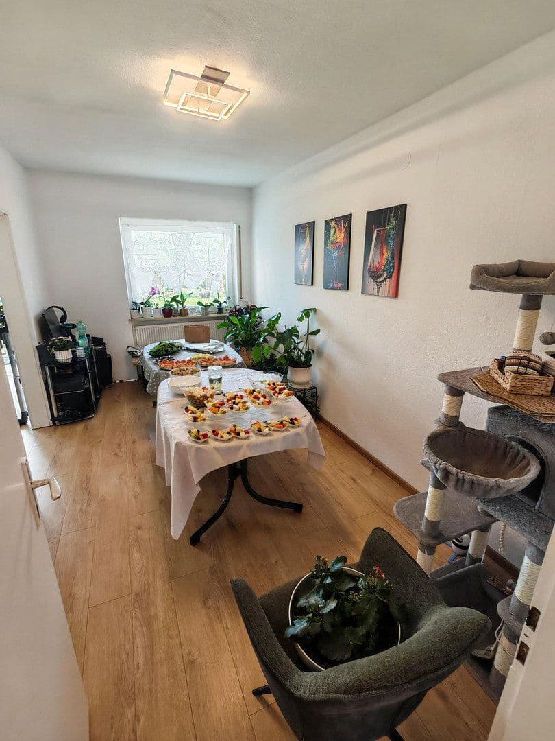 3 bedroom with open-plan kitchen flat to rent, 135 m², Heinrich-Weber-Str. 37, Heppenheim, Hesse 3 bedroom with open-plan kitchen flat to rent, 135 m², Heinrich-Weber-Str. 37, Heppenheim, Hesse
