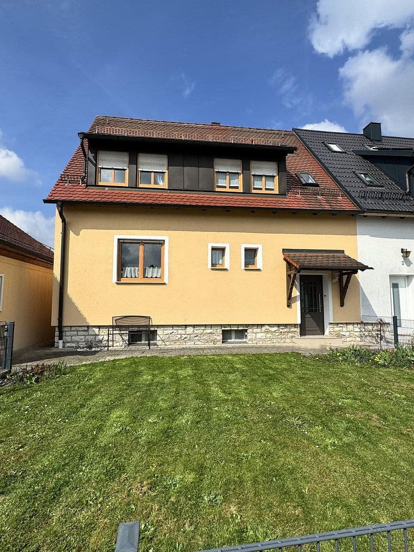 house for sale, 131 m², Neukirchen bei Sulzbach-Rosenberg, Bavaria house for sale, 131 m², Neukirchen bei Sulzbach-Rosenberg, Bavaria