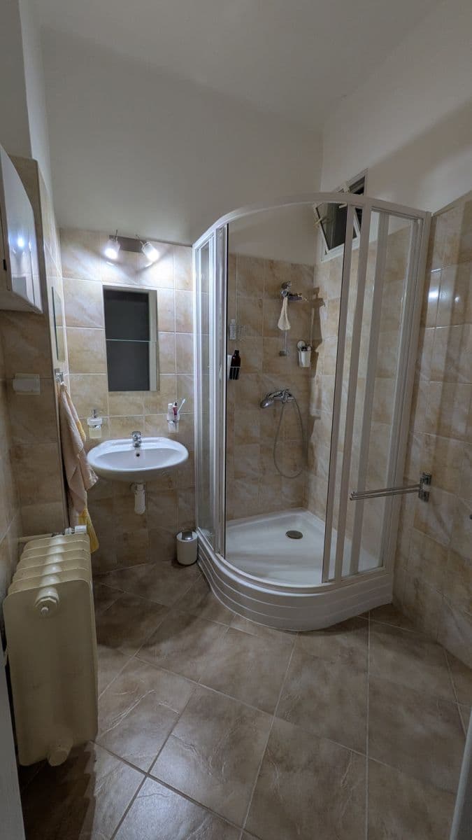 1 bedroom flat to rent, 58 m², Nerudova, Hradec Králové, Královéhradecký Region 1 bedroom flat to rent, 58 m², Nerudova, Hradec Králové, Královéhradecký Region