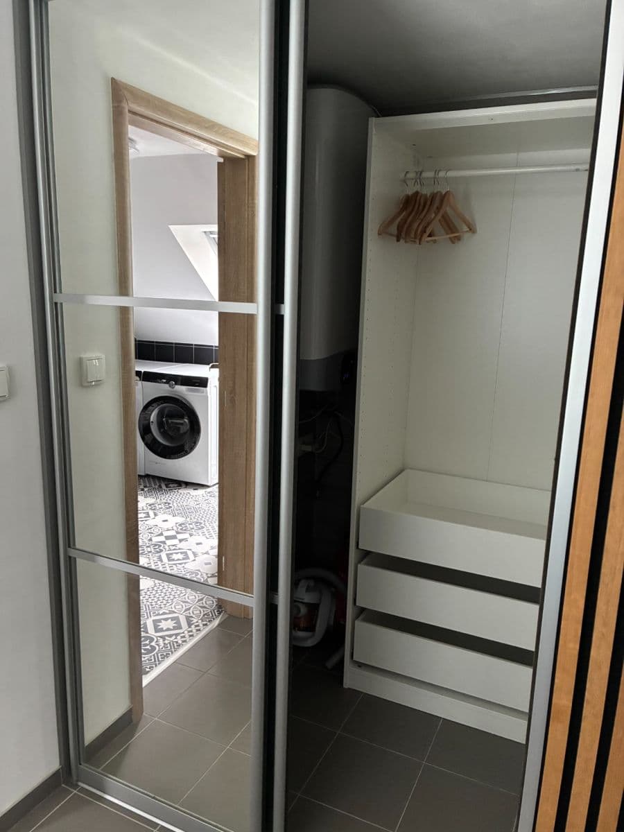 Studio flat to rent, 45 m², U Svodnice, Prague, Prague Studio flat to rent, 45 m², U Svodnice, Prague, Prague