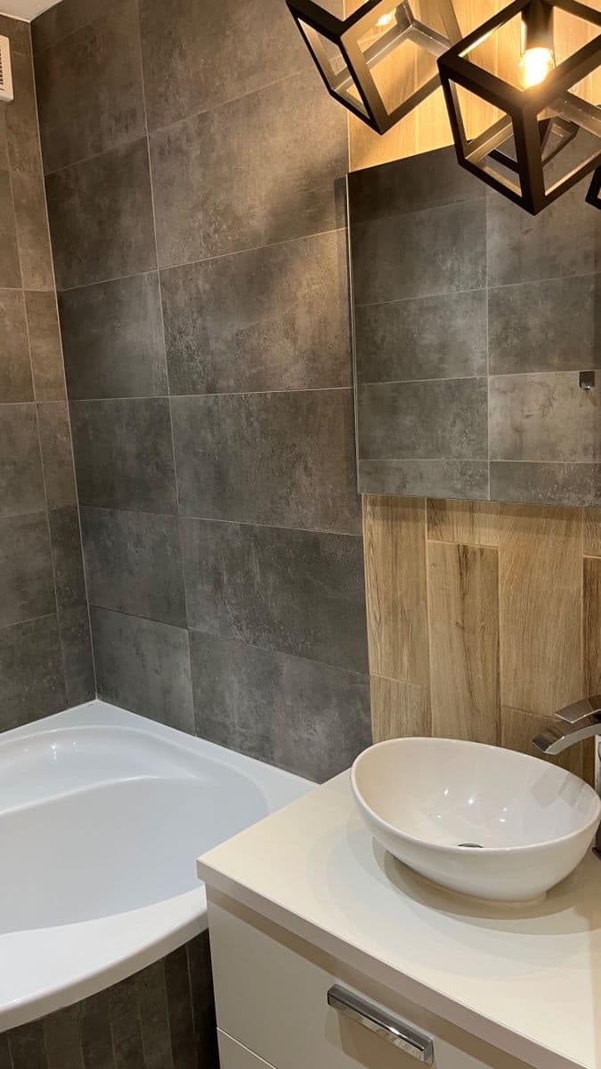 1 bedroom with open-plan kitchen flat to rent, 54 m², Sokolovská, Ostrava, Moravskoslezský Region 1 bedroom with open-plan kitchen flat to rent, 54 m², Sokolovská, Ostrava, Moravskoslezský Region