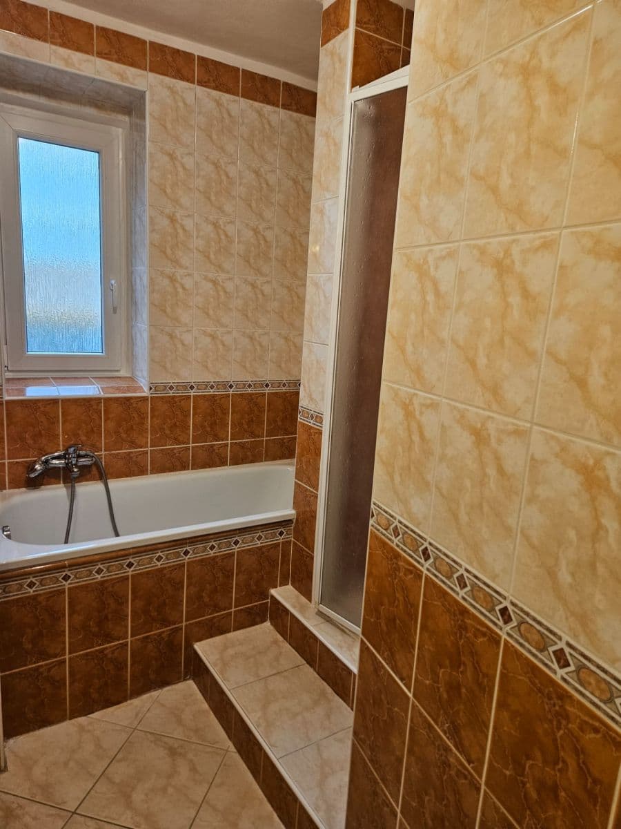 2 bedroom flat to rent, 56 m², Jilemnického, Pardubice, Pardubický Region 2 bedroom flat to rent, 56 m², Jilemnického, Pardubice, Pardubický Region