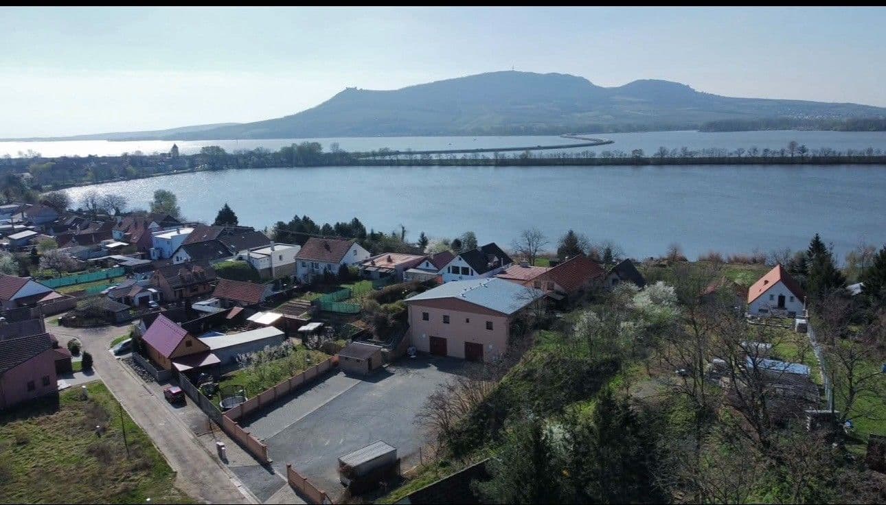 plot for sale, 398 m², Strachotín, Jihomoravský Region plot for sale, 398 m², Strachotín, Jihomoravský Region