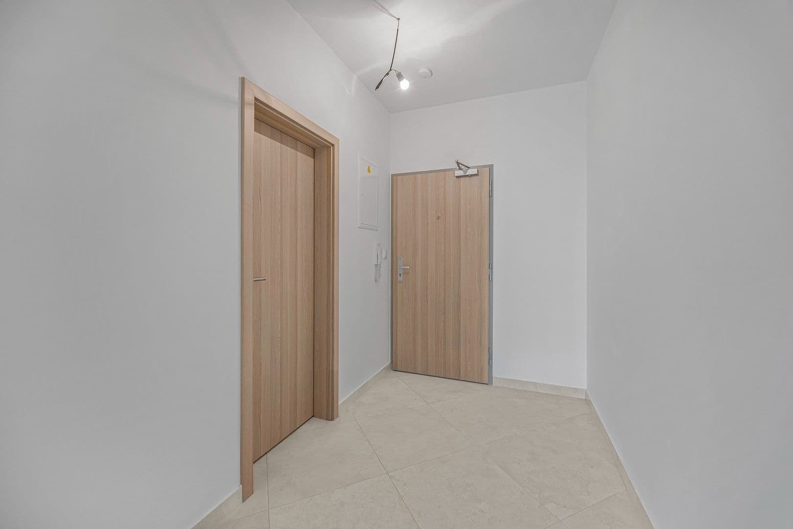 Studio flat to rent, 33 m², Gerstelova, Prague, Prague Studio flat to rent, 33 m², Gerstelova, Prague, Prague