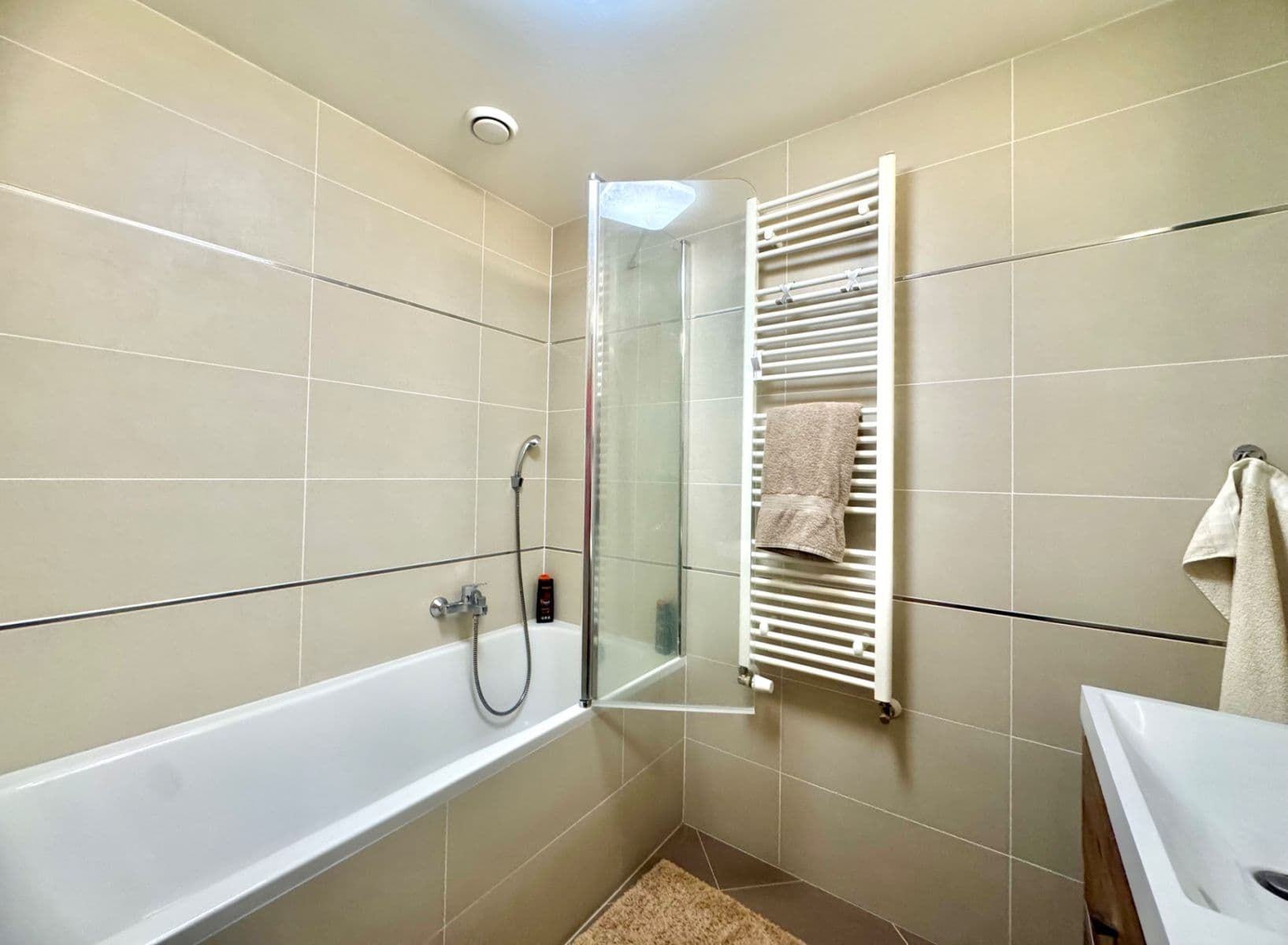 2 bedroom with open-plan kitchen flat for sale, 70 m², Do Zahrádek Ⅰ, Prague, Prague 2 bedroom with open-plan kitchen flat for sale, 70 m², Do Zahrádek Ⅰ, Prague, Prague