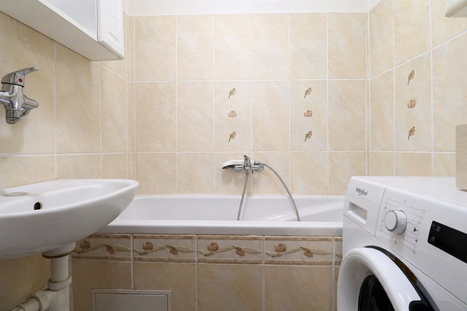 3 bedroom flat to rent, 65 m², Vrbenského, Prague, Prague 3 bedroom flat to rent, 65 m², Vrbenského, Prague, Prague