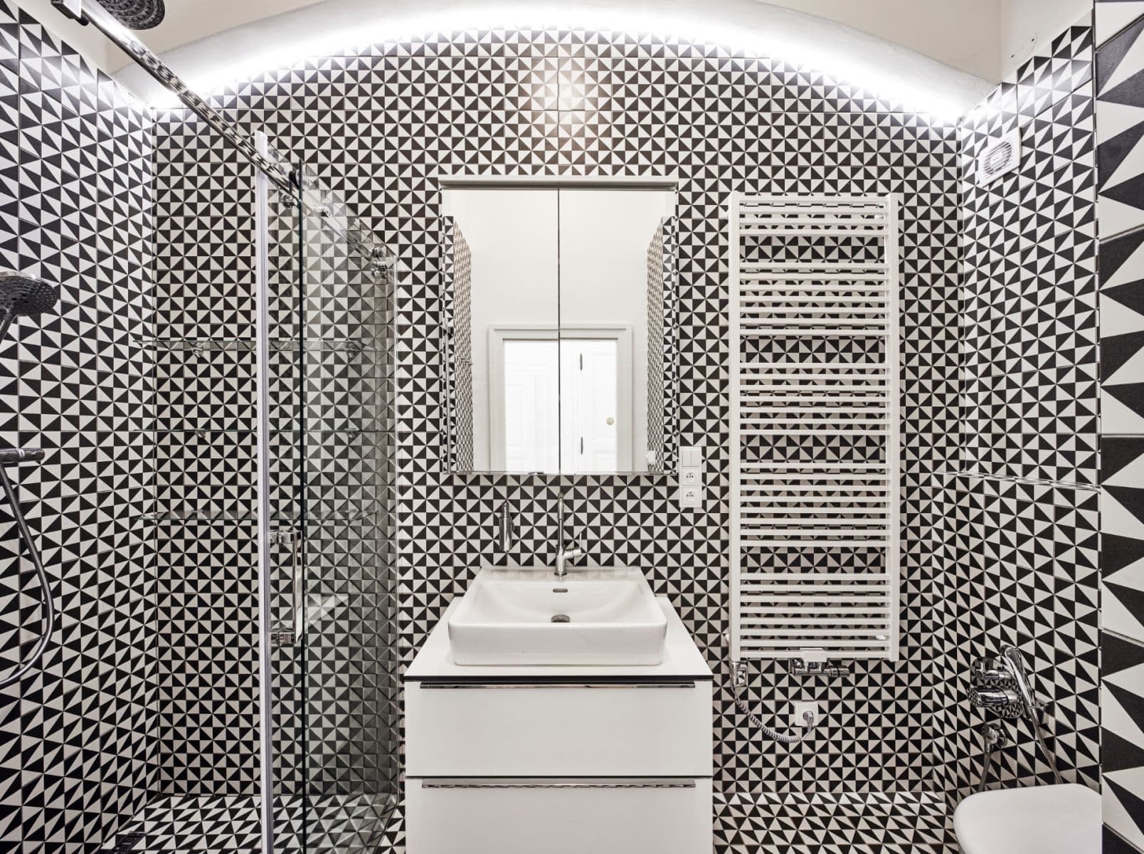 1 bedroom with open-plan kitchen flat to rent, 50 m², Na Výšinách, Prague, Prague 1 bedroom with open-plan kitchen flat to rent, 50 m², Na Výšinách, Prague, Prague