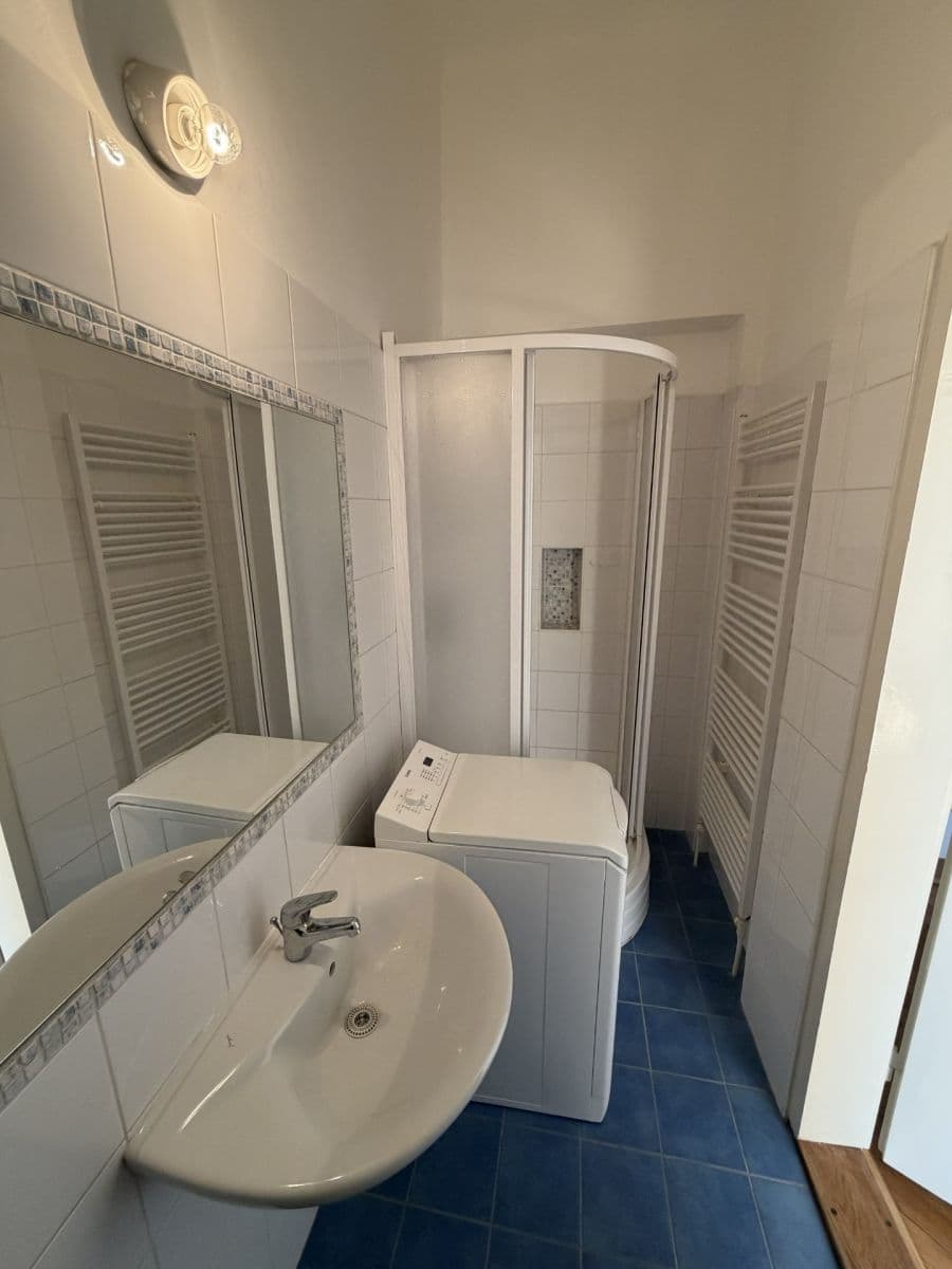 1 bedroom with open-plan kitchen flat to rent, 57 m², Sedlákova, Brno, Jihomoravský Region 1 bedroom with open-plan kitchen flat to rent, 57 m², Sedlákova, Brno, Jihomoravský Region