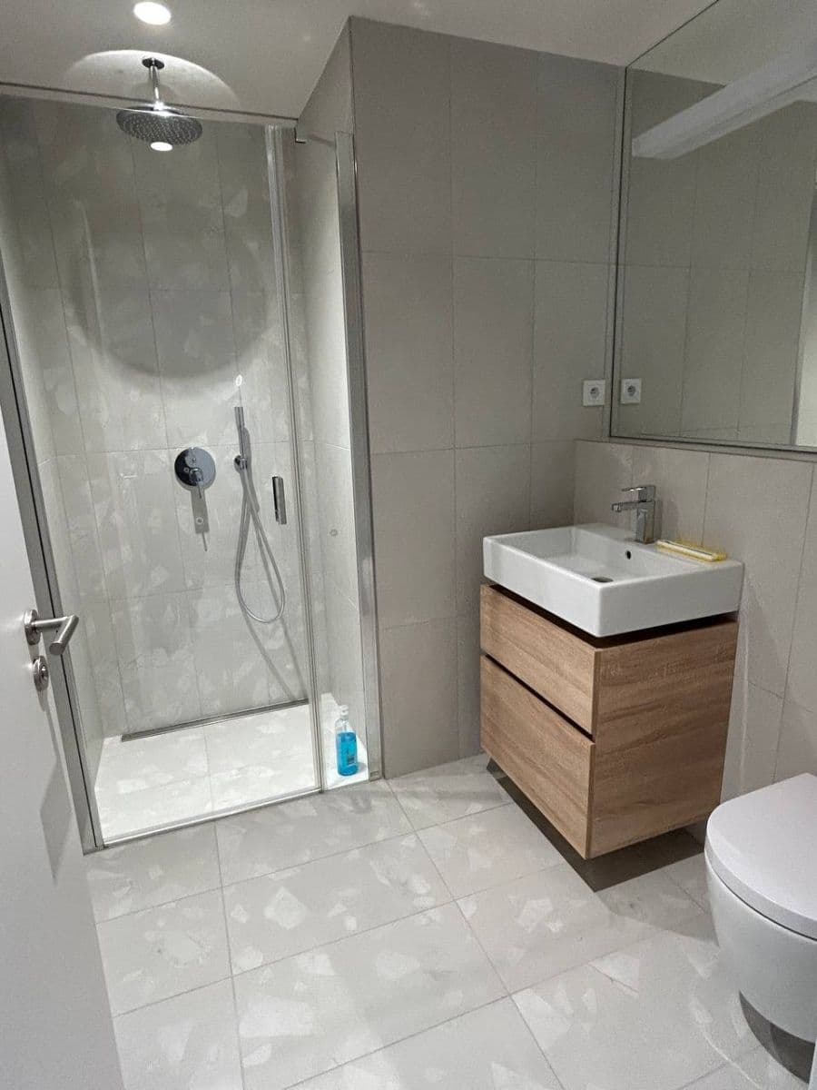 Studio flat to rent, 34 m², U Komína, Prague, Prague Studio flat to rent, 34 m², U Komína, Prague, Prague