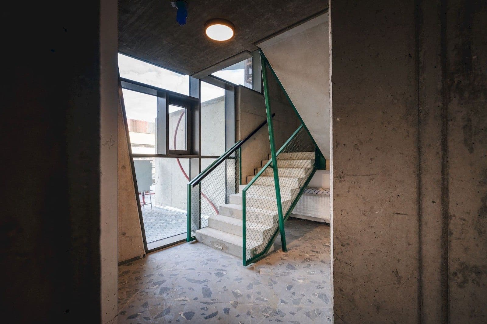 1 bedroom with open-plan kitchen flat to rent, 46 m², U Komína, Prague, Prague 1 bedroom with open-plan kitchen flat to rent, 46 m², U Komína, Prague, Prague