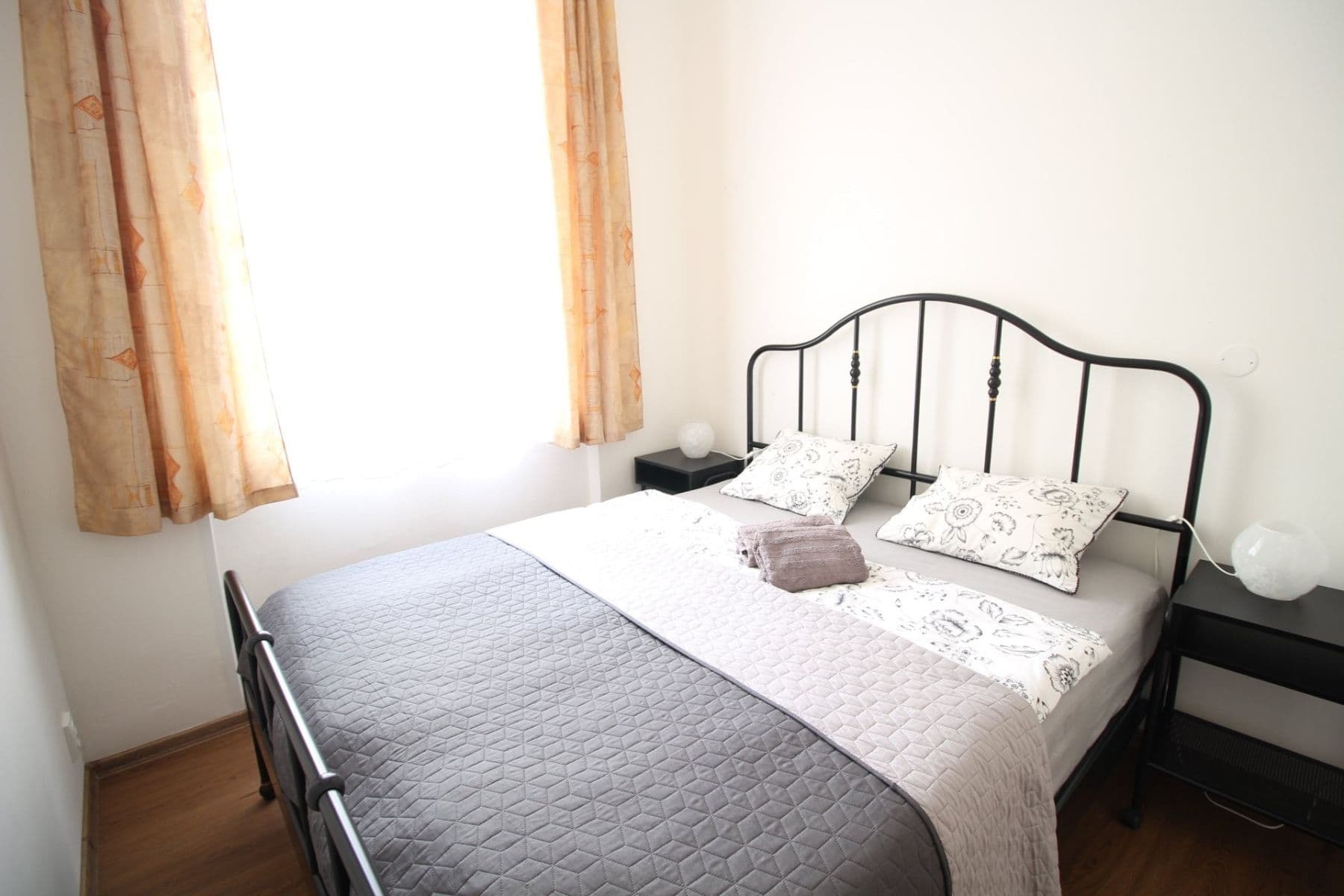 1 bedroom with open-plan kitchen flat to rent, 34 m², Vodičkova, Prague, Prague 1 bedroom with open-plan kitchen flat to rent, 34 m², Vodičkova, Prague, Prague