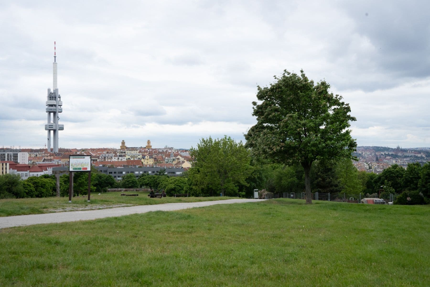 1 bedroom with open-plan kitchen flat to rent, 48 m², Žerotínova, Prague, Prague 1 bedroom with open-plan kitchen flat to rent, 48 m², Žerotínova, Prague, Prague