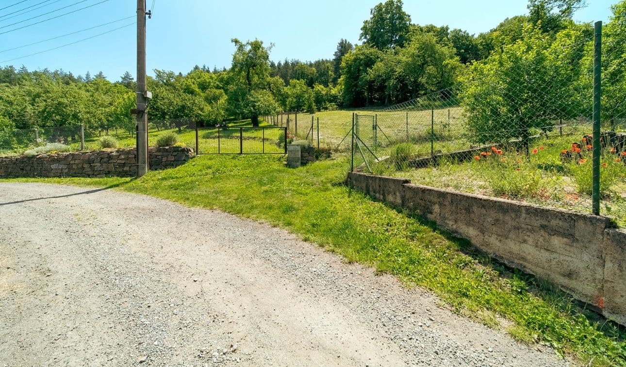 plot for sale, 1,083 m², Sentice, Jihomoravský Region plot for sale, 1,083 m², Sentice, Jihomoravský Region