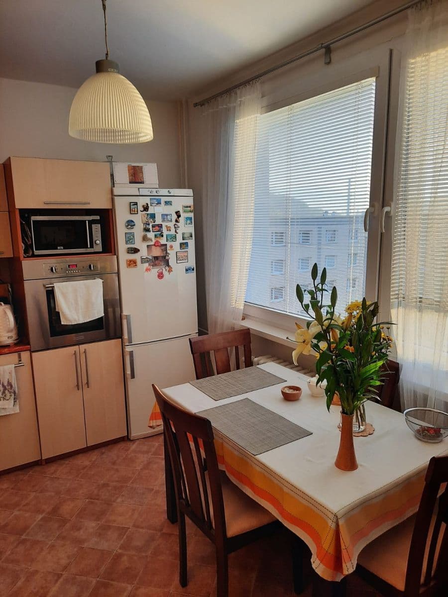 3 bedroom flat for sale, 76 m², Jindřicha Plachty, Ústí nad Labem, Ústecký Region 3 bedroom flat for sale, 76 m², Jindřicha Plachty, Ústí nad Labem, Ústecký Region