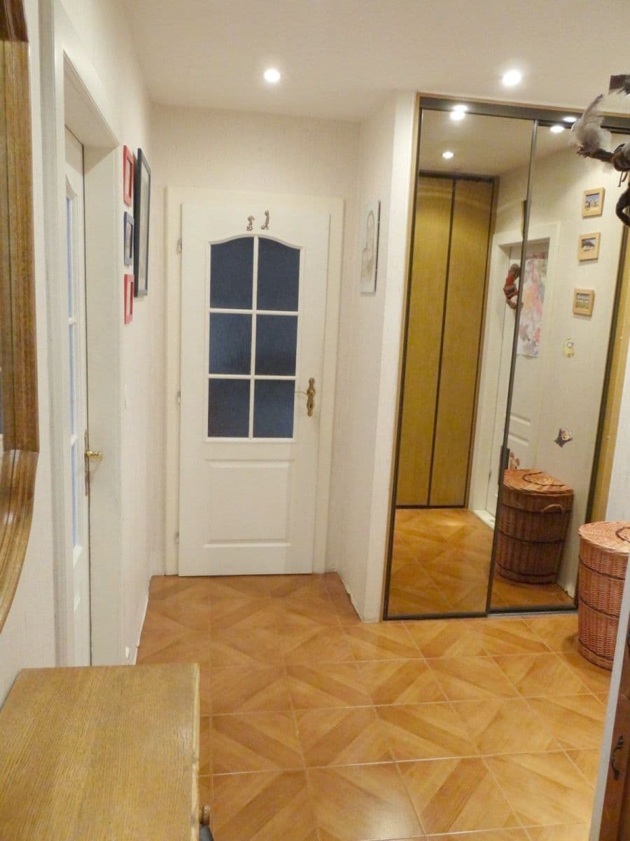 3 bedroom flat to rent, 63 m², Pražského, Prague, Prague 3 bedroom flat to rent, 63 m², Pražského, Prague, Prague