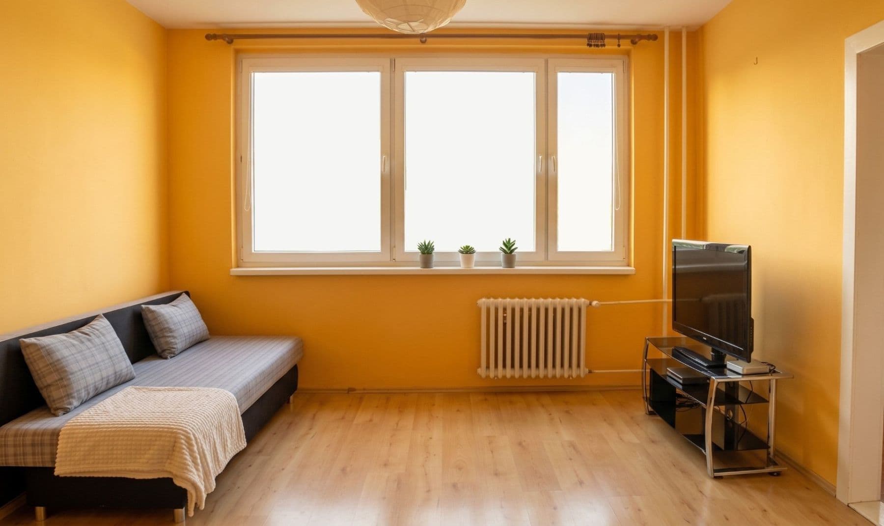 3 bedroom flat to rent, 63 m², Pražského, Prague, Prague 3 bedroom flat to rent, 63 m², Pražského, Prague, Prague