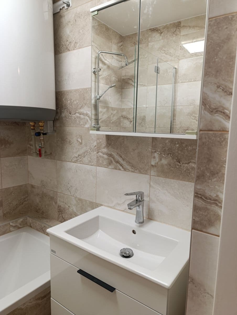 3 bedroom flat to rent, 74 m², Na Hradčanech, Cheb, Karlovarský Region 3 bedroom flat to rent, 74 m², Na Hradčanech, Cheb, Karlovarský Region