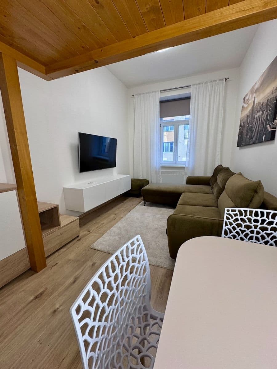 Studio flat to rent, 30 m², Kovářská, Prague, Prague Studio flat to rent, 30 m², Kovářská, Prague, Prague