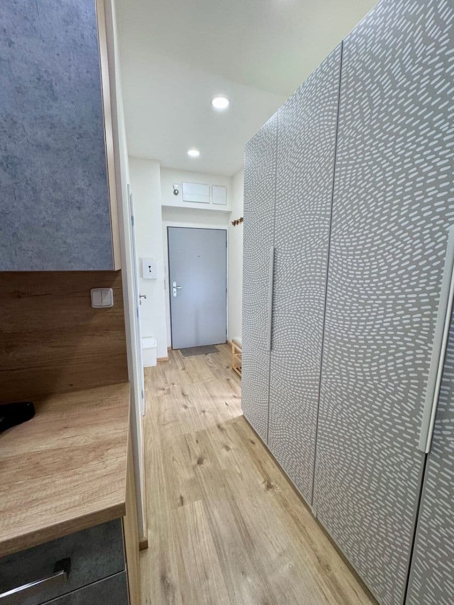 Studio flat to rent, 30 m², Kovářská, Prague, Prague Studio flat to rent, 30 m², Kovářská, Prague, Prague