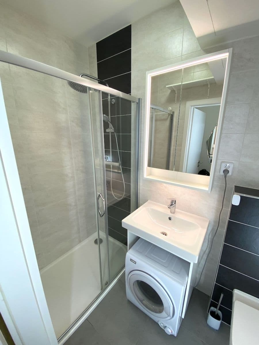 Studio flat to rent, 30 m², Kovářská, Prague, Prague Studio flat to rent, 30 m², Kovářská, Prague, Prague