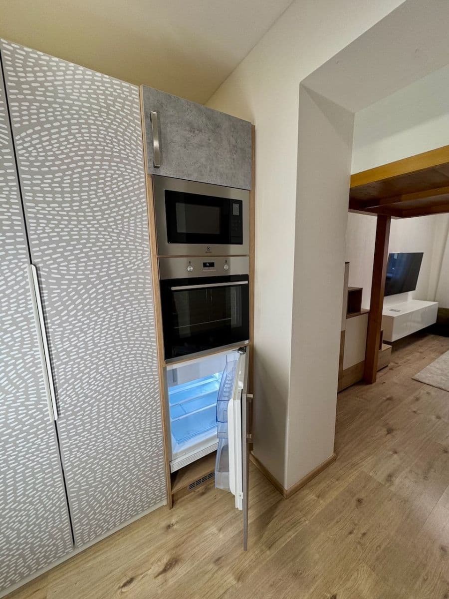 Studio flat to rent, 30 m², Kovářská, Prague, Prague Studio flat to rent, 30 m², Kovářská, Prague, Prague