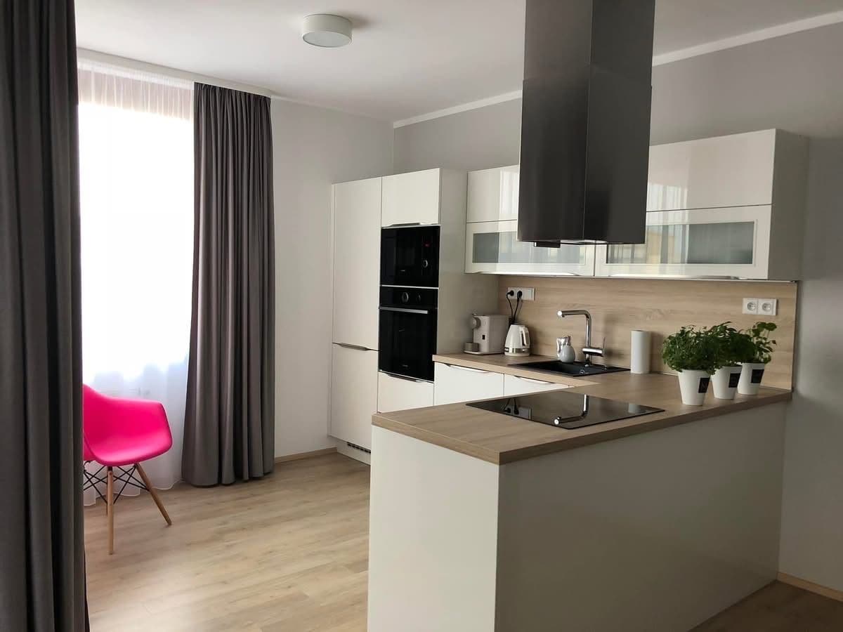 1 bedroom with open-plan kitchen flat for sale, 57 m², Laudonova, Prague, Prague 1 bedroom with open-plan kitchen flat for sale, 57 m², Laudonova, Prague, Prague