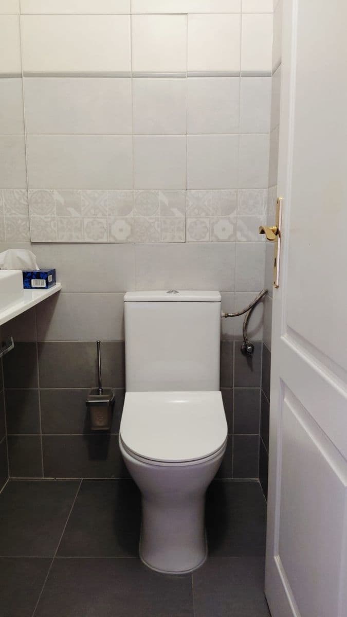 2 bedroom with open-plan kitchen flat to rent, 72 m², Hlivická, Prague, Prague 2 bedroom with open-plan kitchen flat to rent, 72 m², Hlivická, Prague, Prague