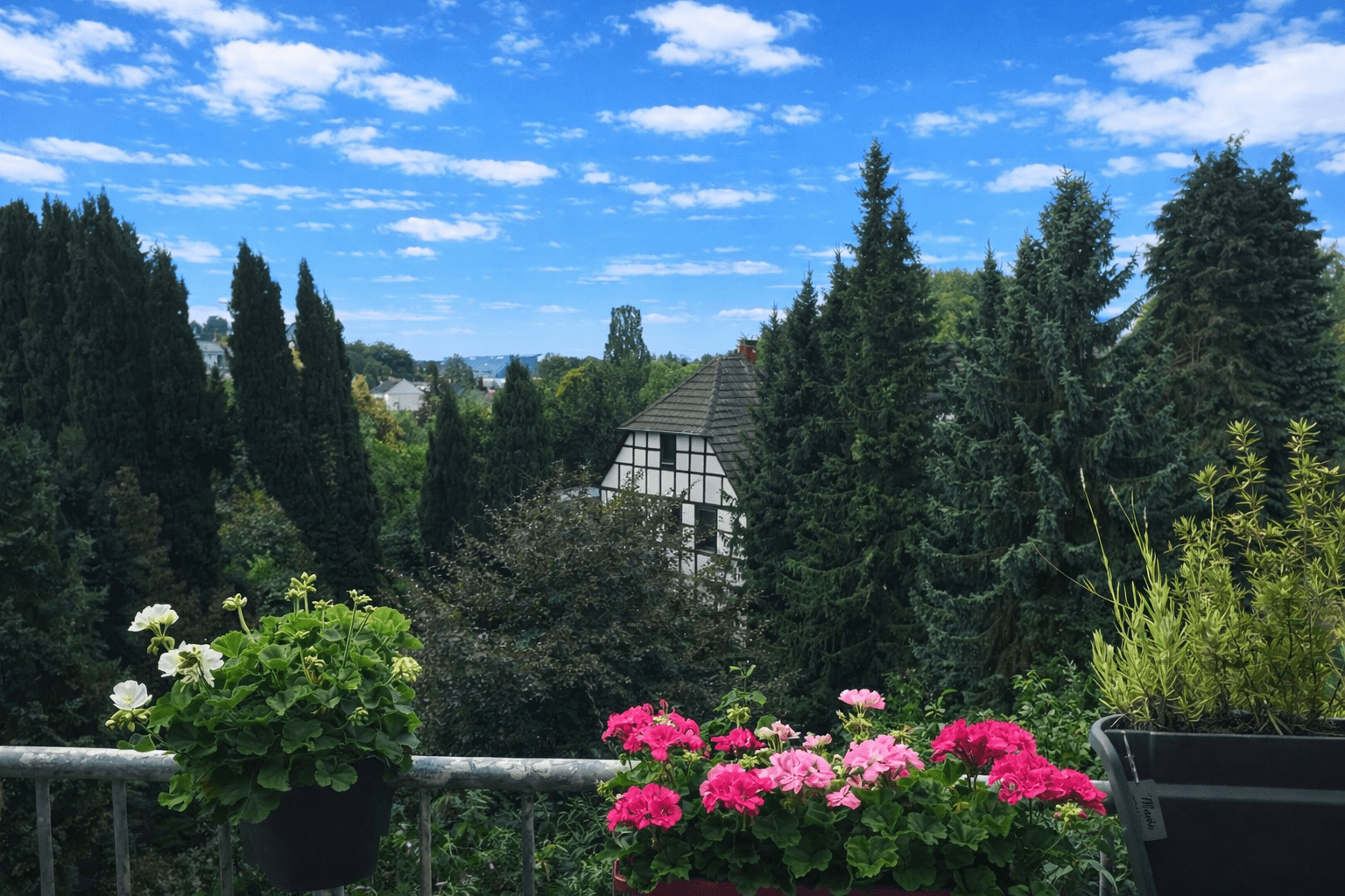 3 bedroom flat to rent, 90 m², Overather Straße 10 a, Bergisch Gladbach, North Rhine-Westphalia 3 bedroom flat to rent, 90 m², Overather Straße 10 a, Bergisch Gladbach, North Rhine-Westphalia