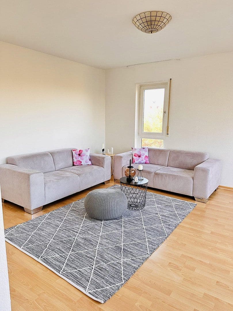 1 bedroom with open-plan kitchen flat to rent, 64 m², Leonberg, Baden-Württemberg 1 bedroom with open-plan kitchen flat to rent, 64 m², Leonberg, Baden-Württemberg