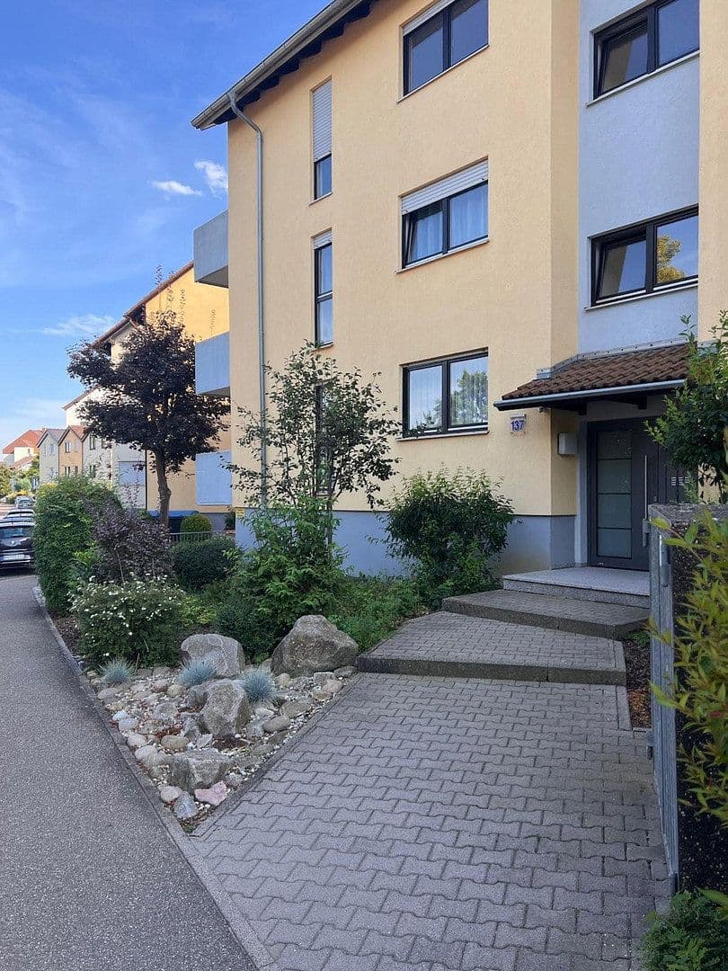 1 bedroom with open-plan kitchen flat to rent, 64 m², Leonberg, Baden-Württemberg 1 bedroom with open-plan kitchen flat to rent, 64 m², Leonberg, Baden-Württemberg