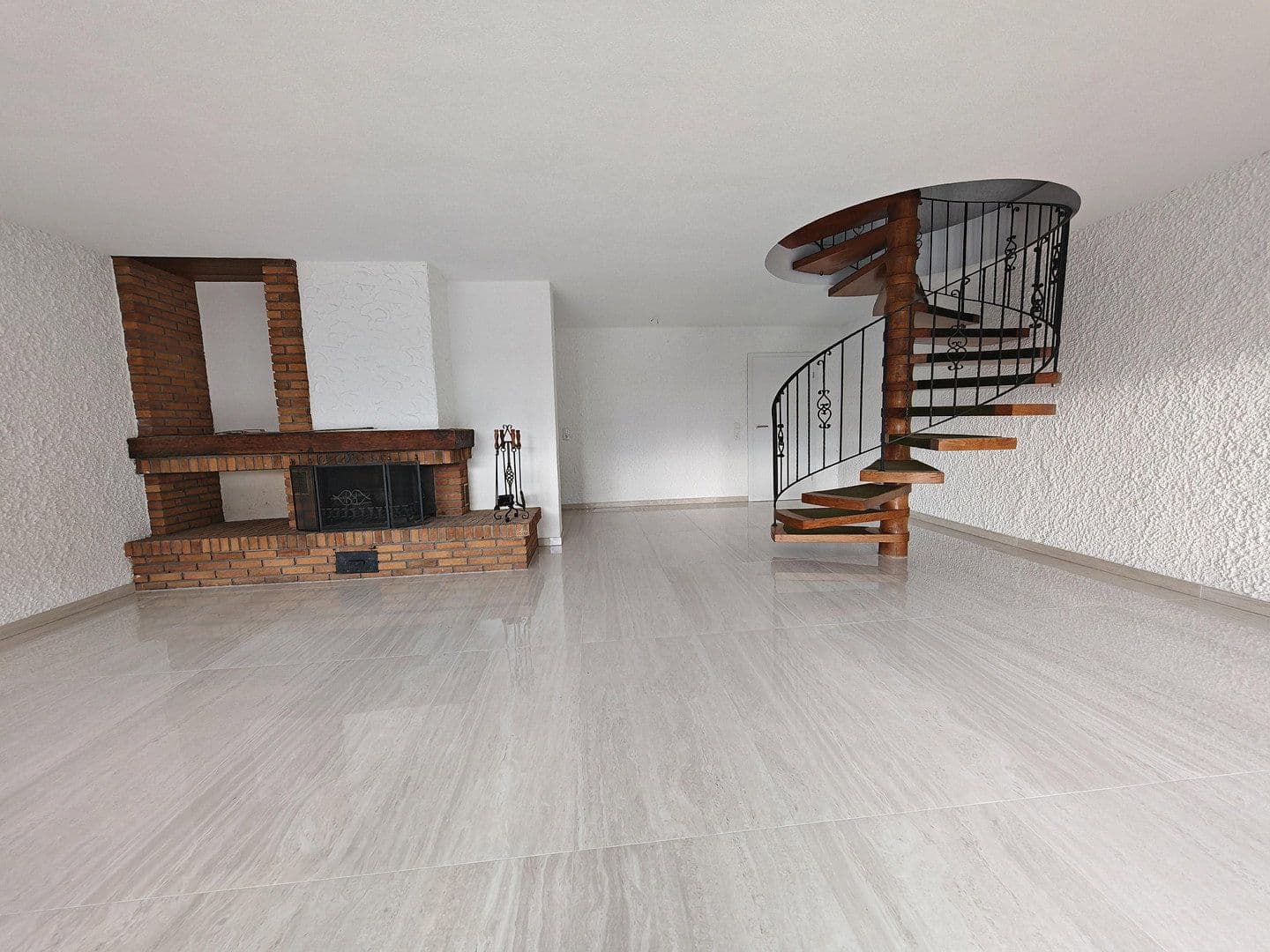 house to rent, 230 m², Frankenthal, Rhineland-Palatinate house to rent, 230 m², Frankenthal, Rhineland-Palatinate