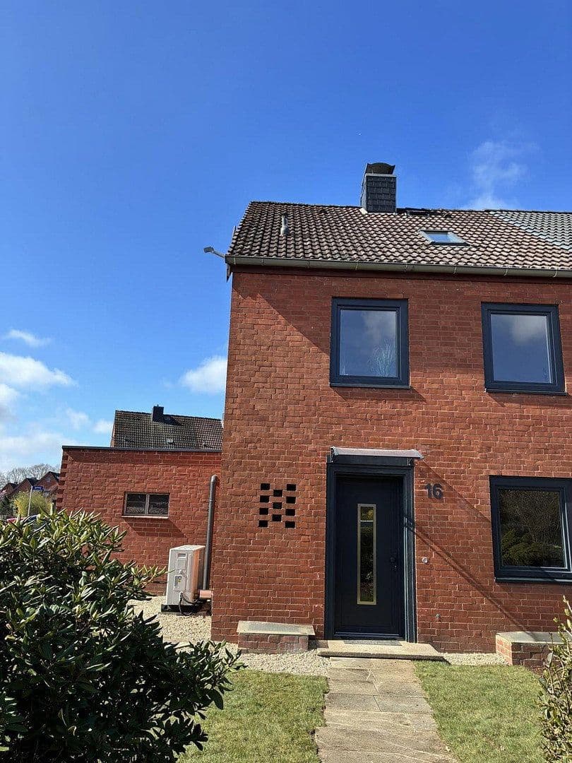 house for sale, 120 m², Dachssteig 16, Lüneburg, Lower Saxony house for sale, 120 m², Dachssteig 16, Lüneburg, Lower Saxony