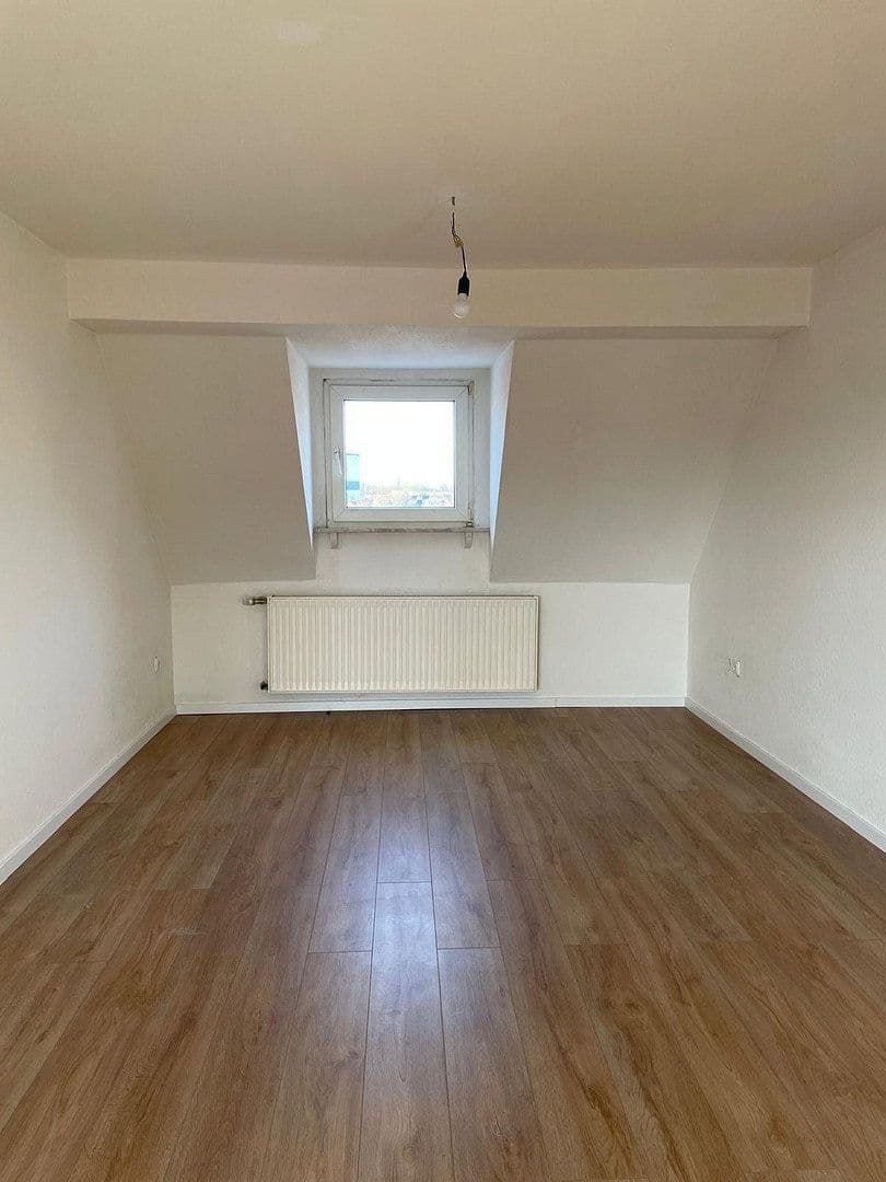 4 bedroom flat to rent, 90 m², Buschhausener Straße 72, Oberhausen, North Rhine-Westphalia 4 bedroom flat to rent, 90 m², Buschhausener Straße 72, Oberhausen, North Rhine-Westphalia