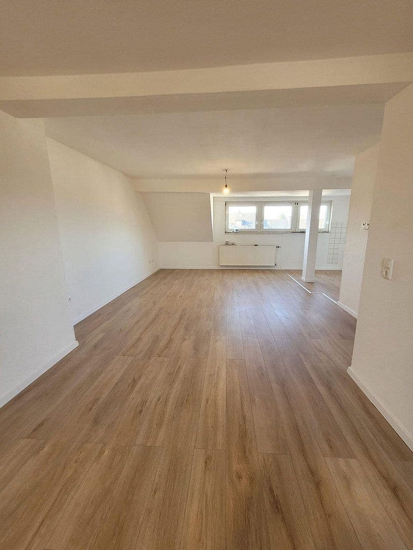 4 bedroom flat to rent, 90 m², Buschhausener Straße 72, Oberhausen, North Rhine-Westphalia 4 bedroom flat to rent, 90 m², Buschhausener Straße 72, Oberhausen, North Rhine-Westphalia