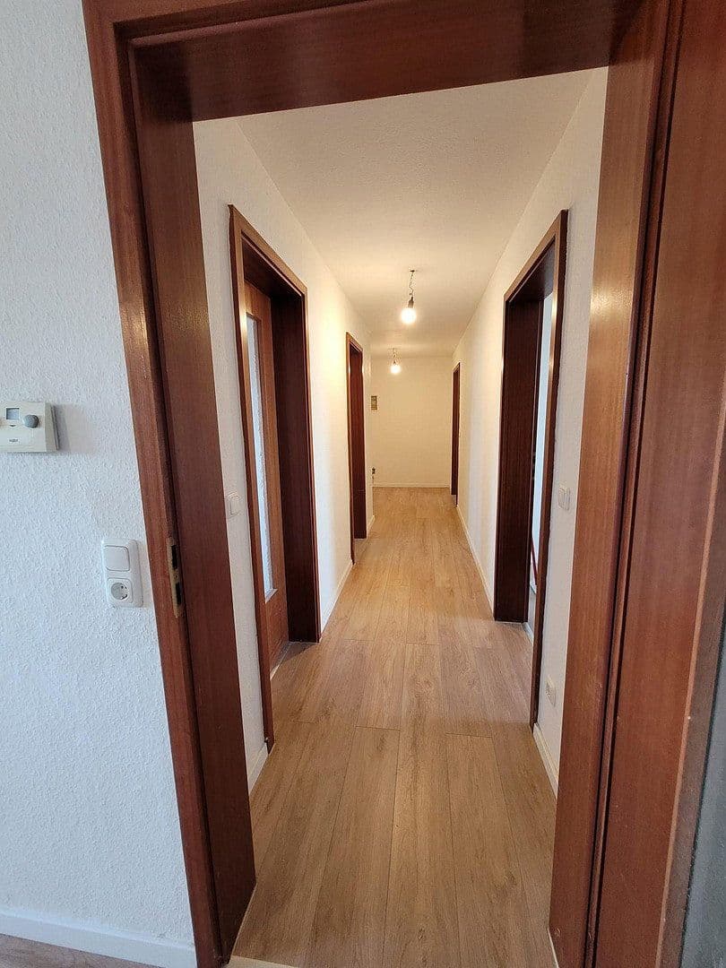 4 bedroom flat to rent, 90 m², Buschhausener Straße 72, Oberhausen, North Rhine-Westphalia 4 bedroom flat to rent, 90 m², Buschhausener Straße 72, Oberhausen, North Rhine-Westphalia