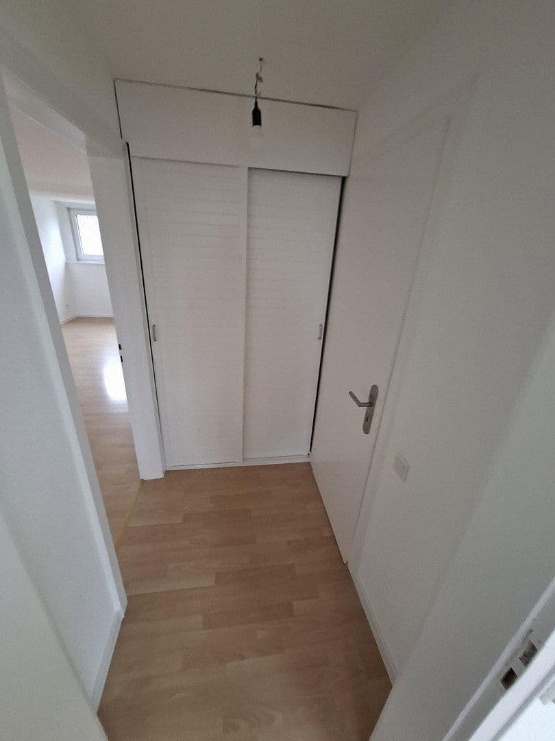 1 bedroom with open-plan kitchen flat to rent, 76 m², Hauptstr. 66, Solingen, North Rhine-Westphalia 1 bedroom with open-plan kitchen flat to rent, 76 m², Hauptstr. 66, Solingen, North Rhine-Westphalia