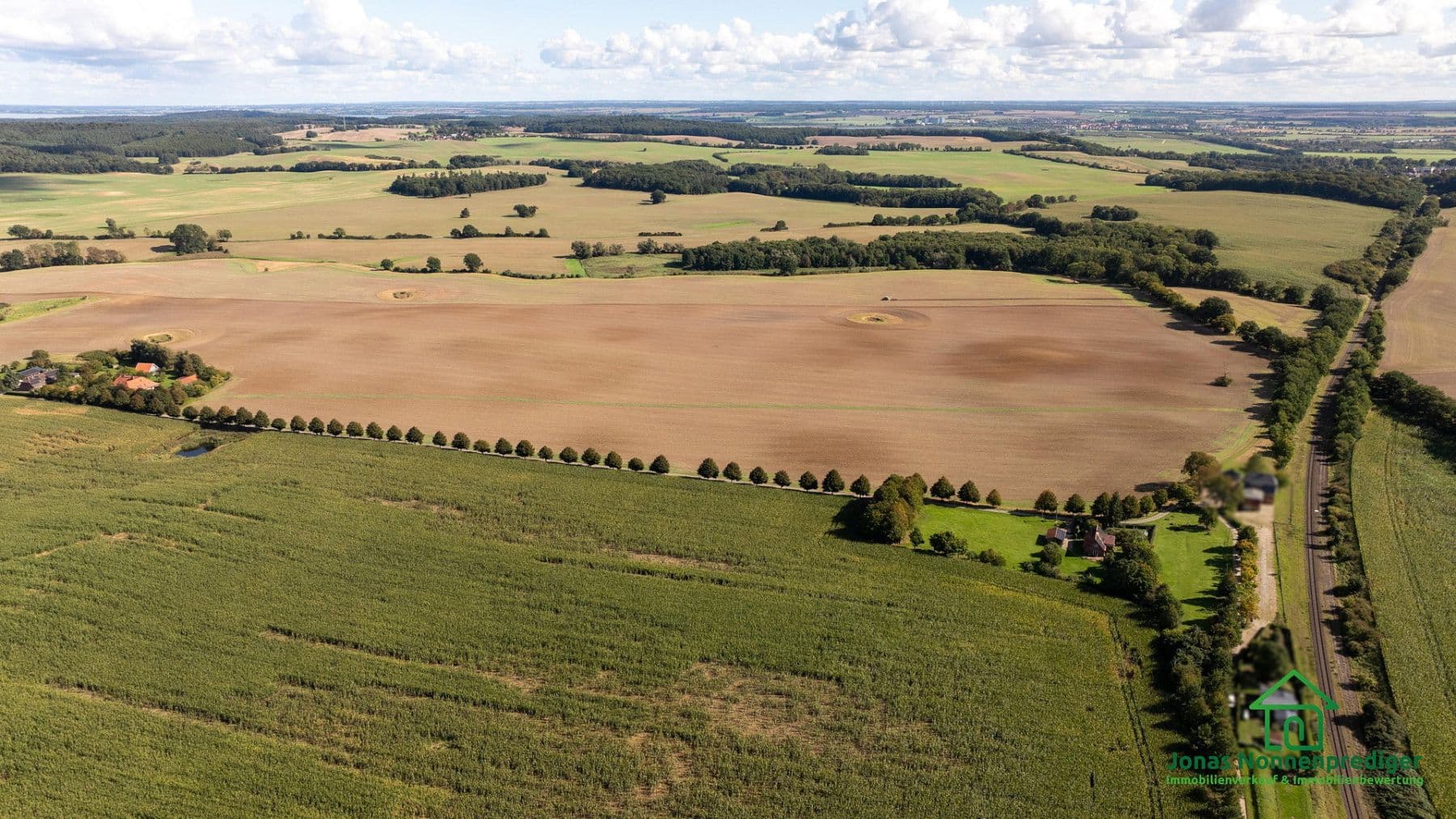 house for sale, 185 m², Bahnhofsweg 8, Alt Sührkow, Mecklenburg-Vorpommern house for sale, 185 m², Bahnhofsweg 8, Alt Sührkow, Mecklenburg-Vorpommern