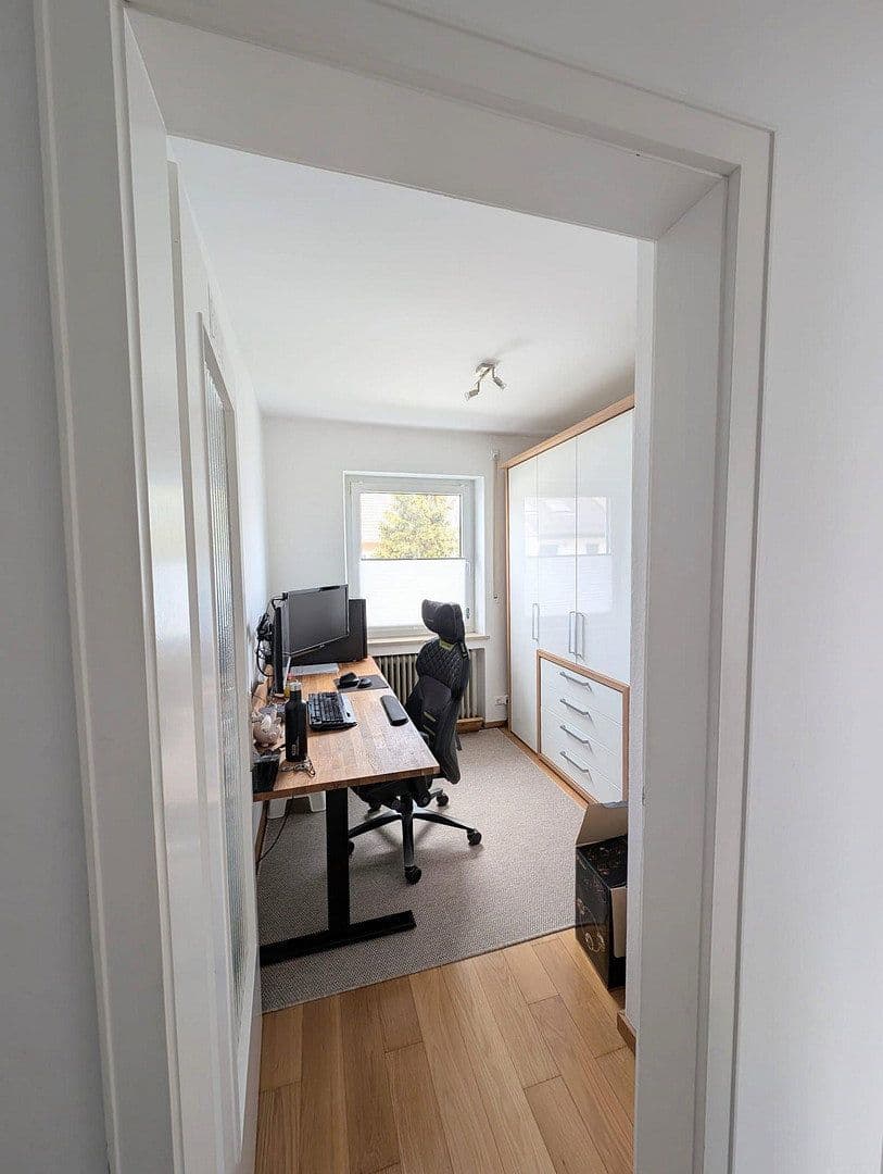 3 bedroom with open-plan kitchen flat to rent, 123 m², Augsburg, Bavaria 3 bedroom with open-plan kitchen flat to rent, 123 m², Augsburg, Bavaria