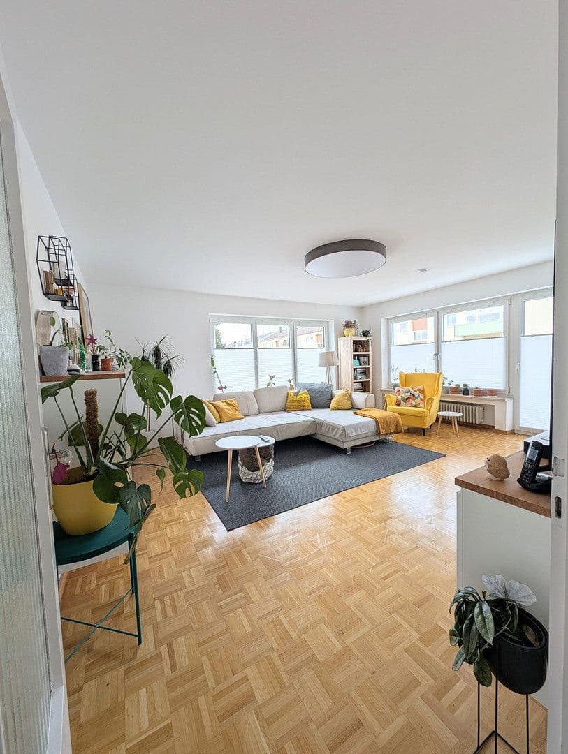 3 bedroom with open-plan kitchen flat to rent, 123 m², Augsburg, Bavaria 3 bedroom with open-plan kitchen flat to rent, 123 m², Augsburg, Bavaria