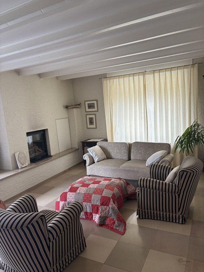 house to rent, 200 m², Kreuzau, North Rhine-Westphalia house to rent, 200 m², Kreuzau, North Rhine-Westphalia